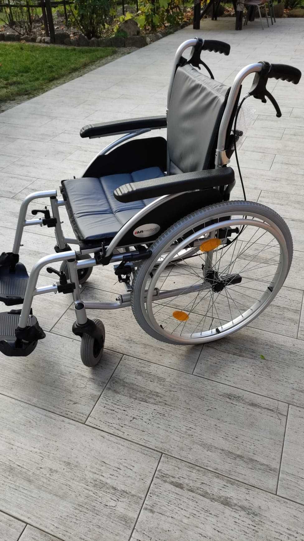 Ultralekki aluminiowy wózek inwalidzki- Ergonomic (AR-300)
