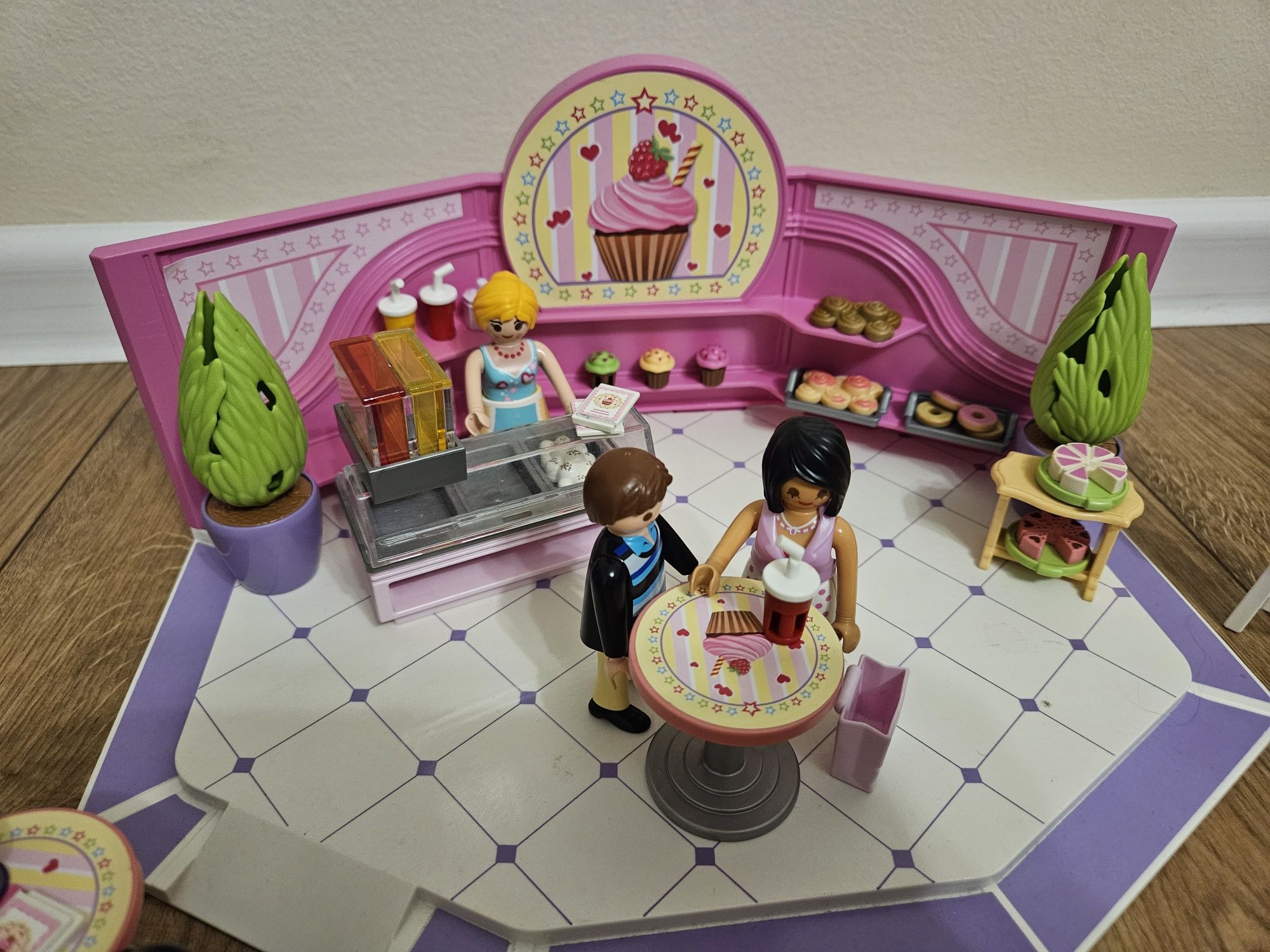 Playmobil 9080 City Life Kawiarnia Cupcake