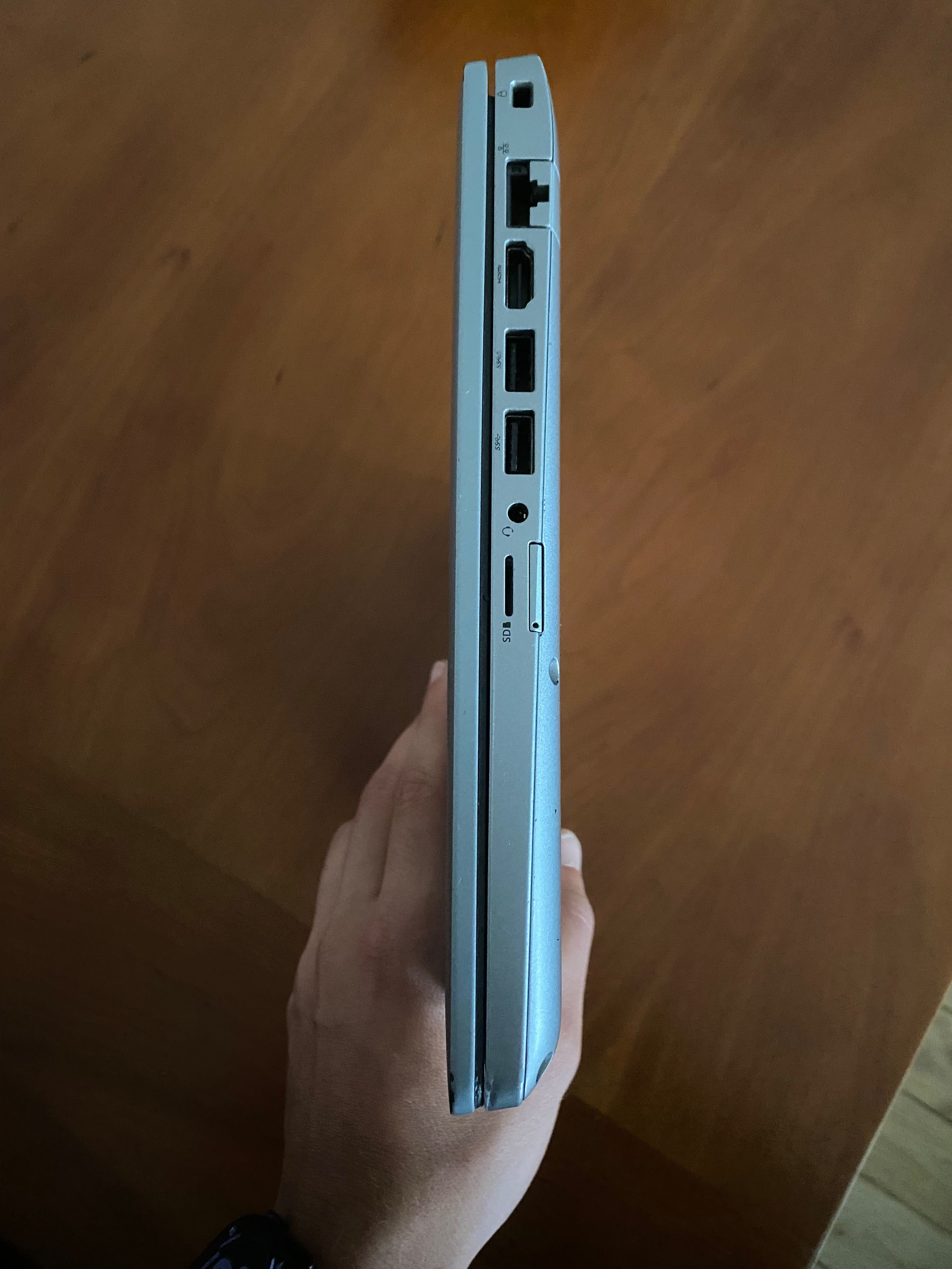 Dell Latitude 5410 - Intel Core I7, 8GB RAM, 512GB SSD