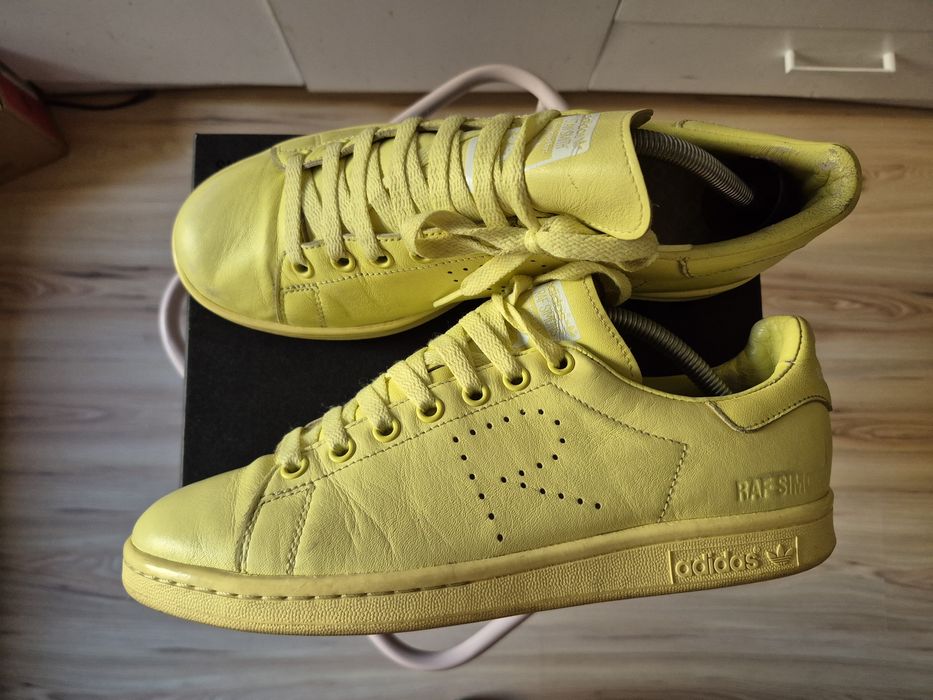Adidas Raf Simons Stan Smith Pastel Yellow US 8.5/EU 42

US 8.5 / EU 4