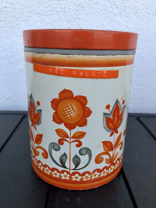 Caixas de cozinha antigas