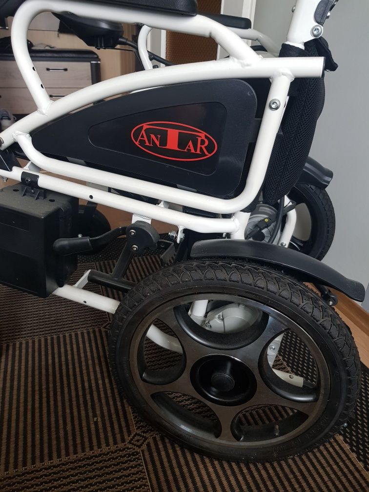 Wózek inwalidzki elektryczny Nowy