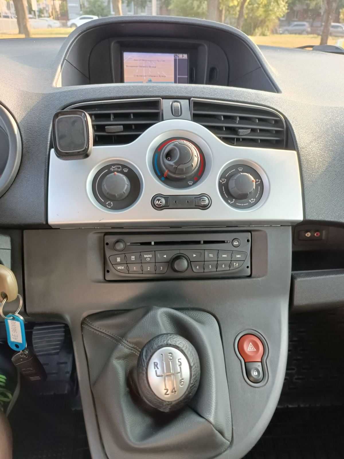 продам Renault Kangoo II    2012года