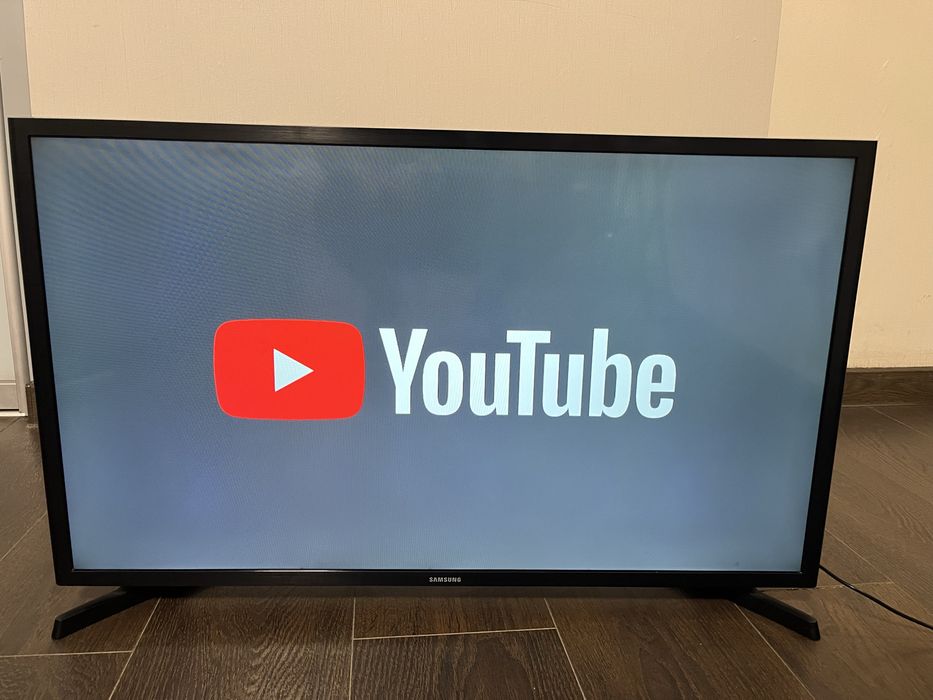 SAMSUNG LED-телевизор 32 Модель: UE32J5200AK