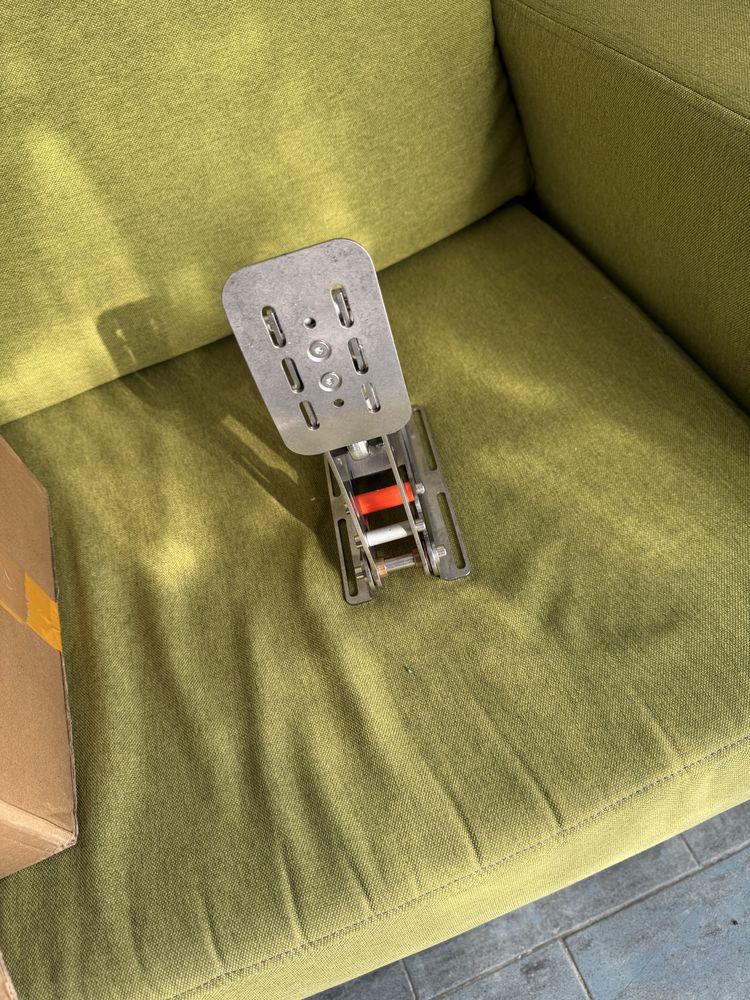 Vendo pedal de precisao para logitech G29
