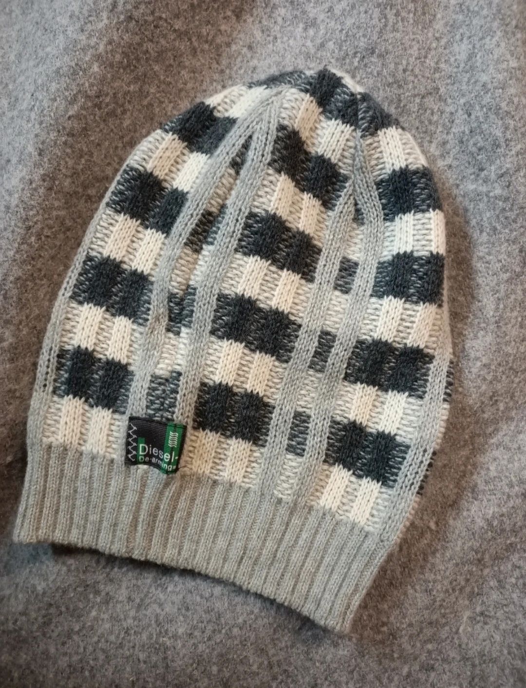 Ciepła czapka beanie 80% wełna Diesel