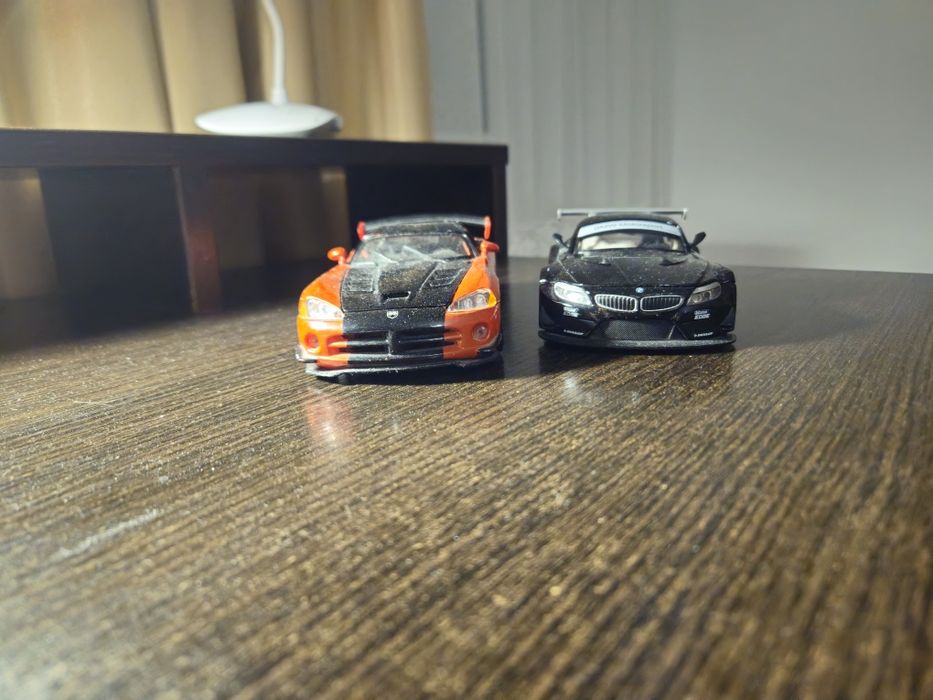 Модельки машин 1/42