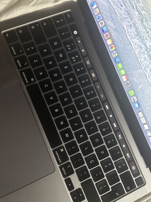 Macbook Pro 13 (2020) (Touch Bar)
