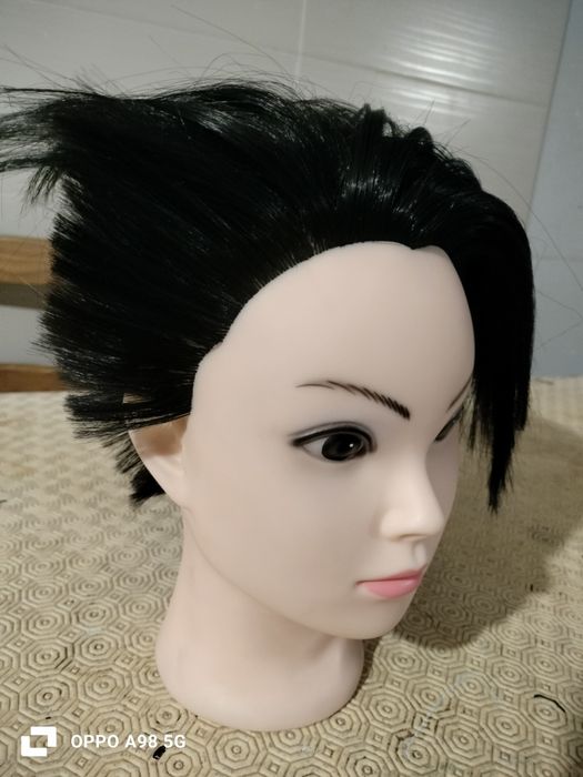 Cabeça de manequim em silicone bom estado