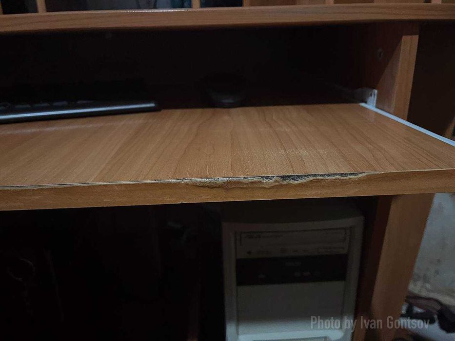 Комп'ютерний стіл кутовий