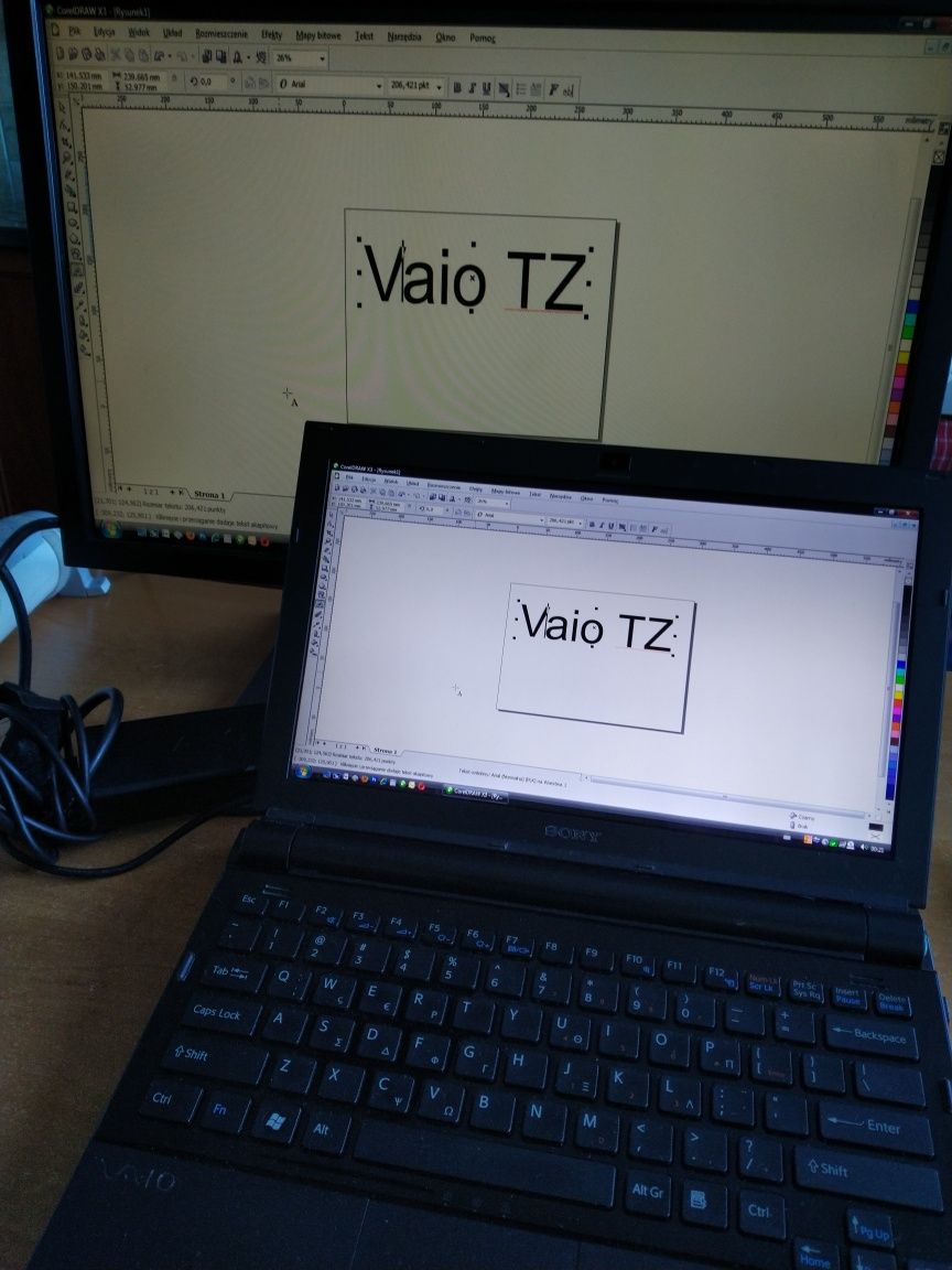 Sony Vaio VGN-TZ1 laptop i stacja dok  VGP-PRTZ1 stan kolekcjonerski: