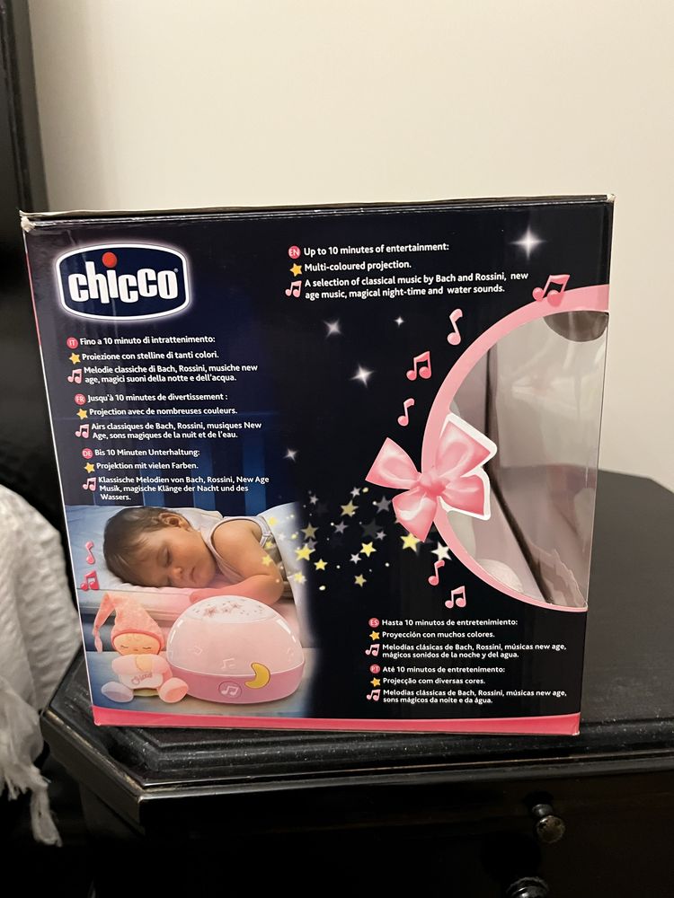 Chicco Projektor gwiazdek na łóżeczko