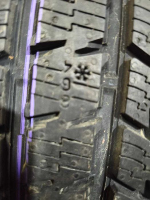 Нові шини резина зима 265/40 R21 Nokian Tyres WR SUV 3