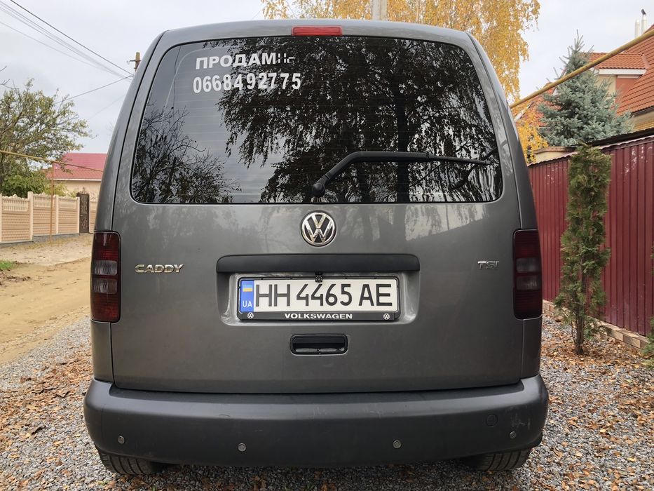 Volkswagen Caddy 2011 г заводской пассажир..