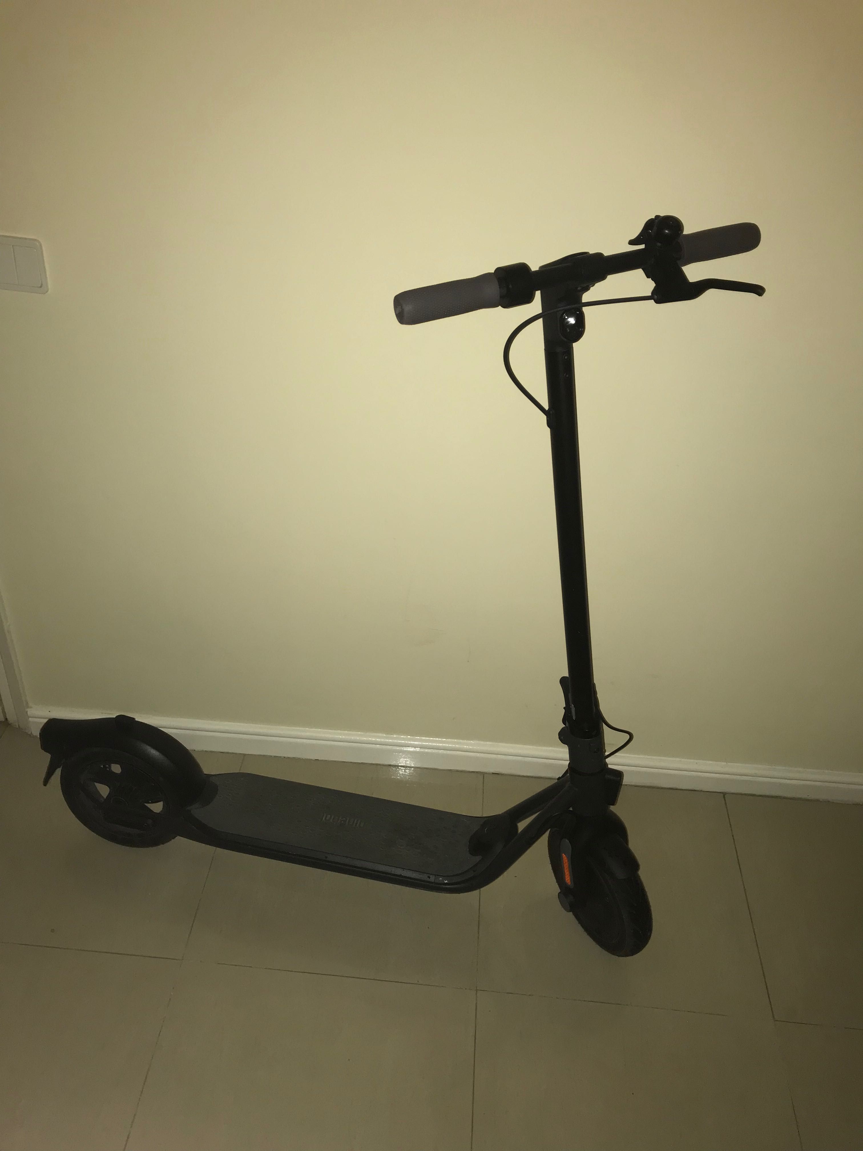 Trotinete Elétrica SEGWAY NINEBOT F40E (Até 25 km/h -