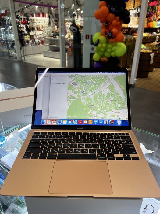 MacBook Air 13 M1 8/256 Gb чудовий