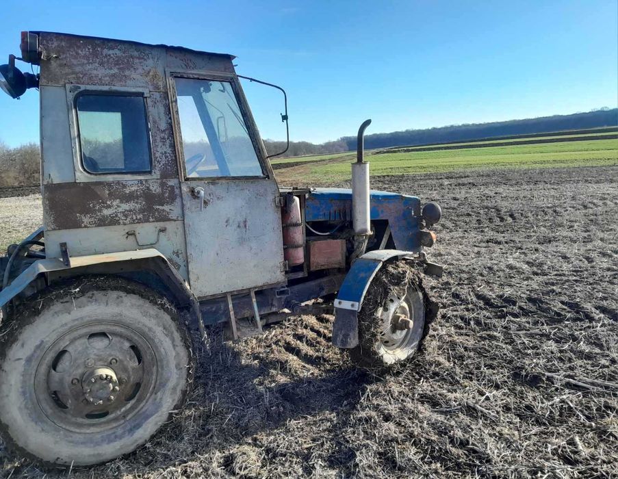 Продам 2 саморобні трактори .