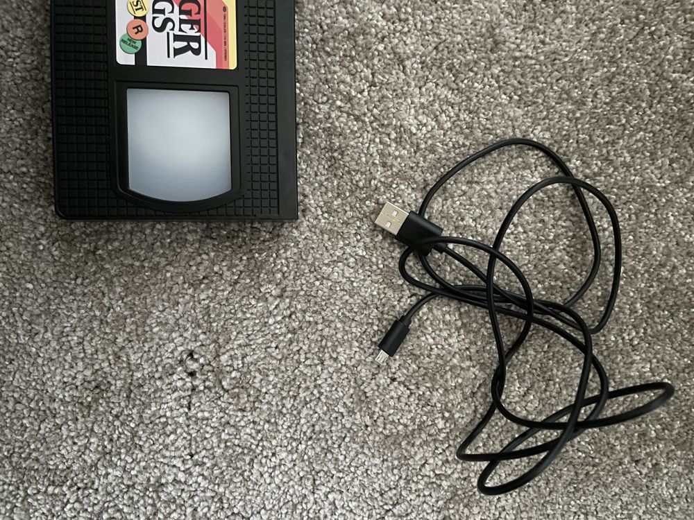 Lampka nocna Stranger Things VHS Logo