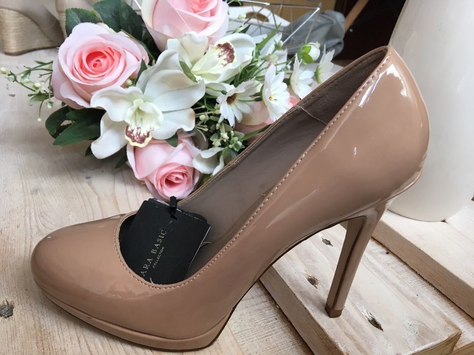 Zara 38 klasyczne szpilki nude beżowe NOWE