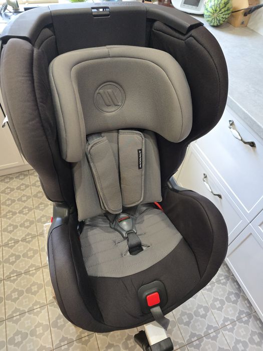 Avionaut Glider 9-18kg ISOFIX