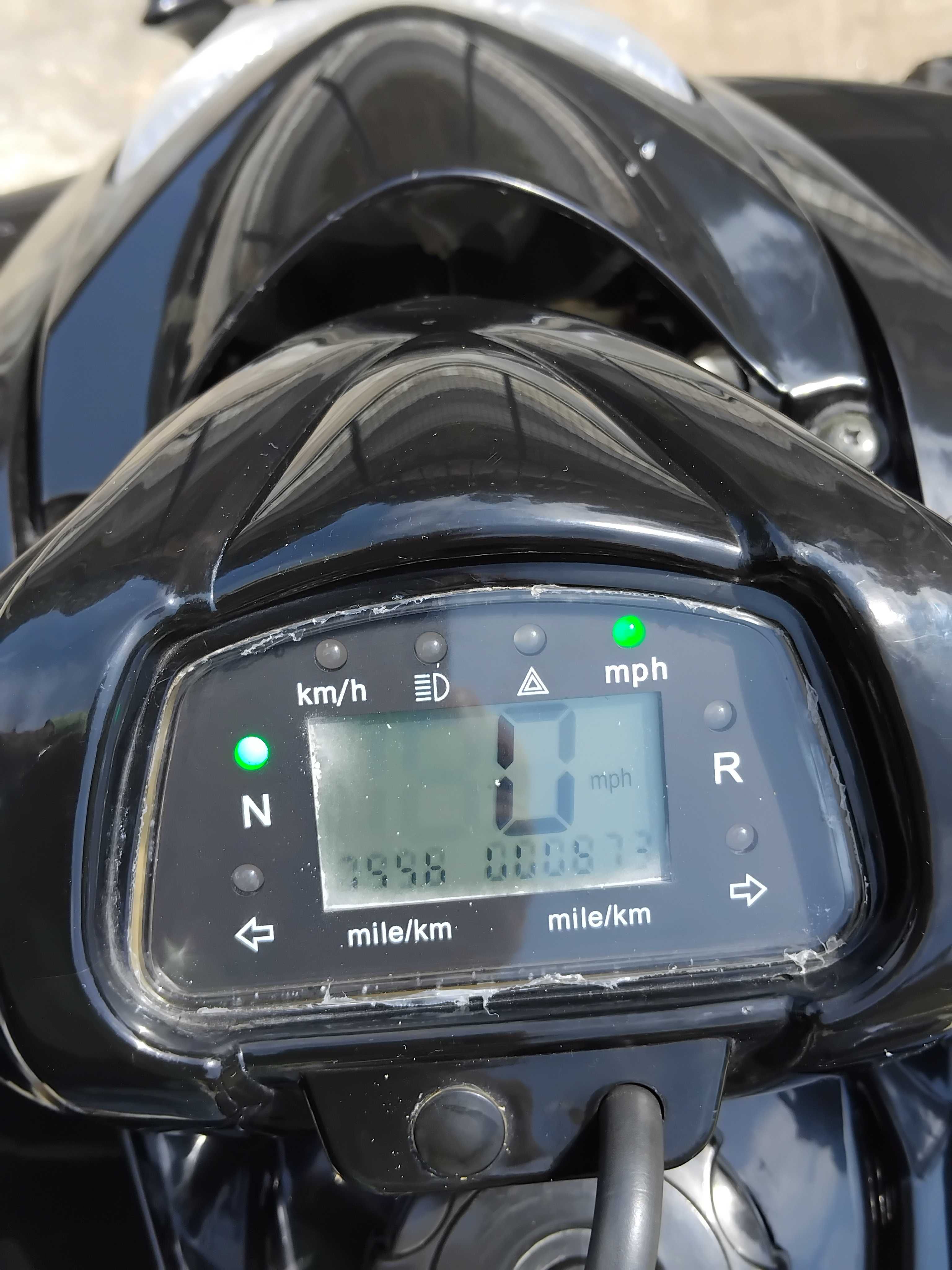 Moto Quatro 400 HSUN