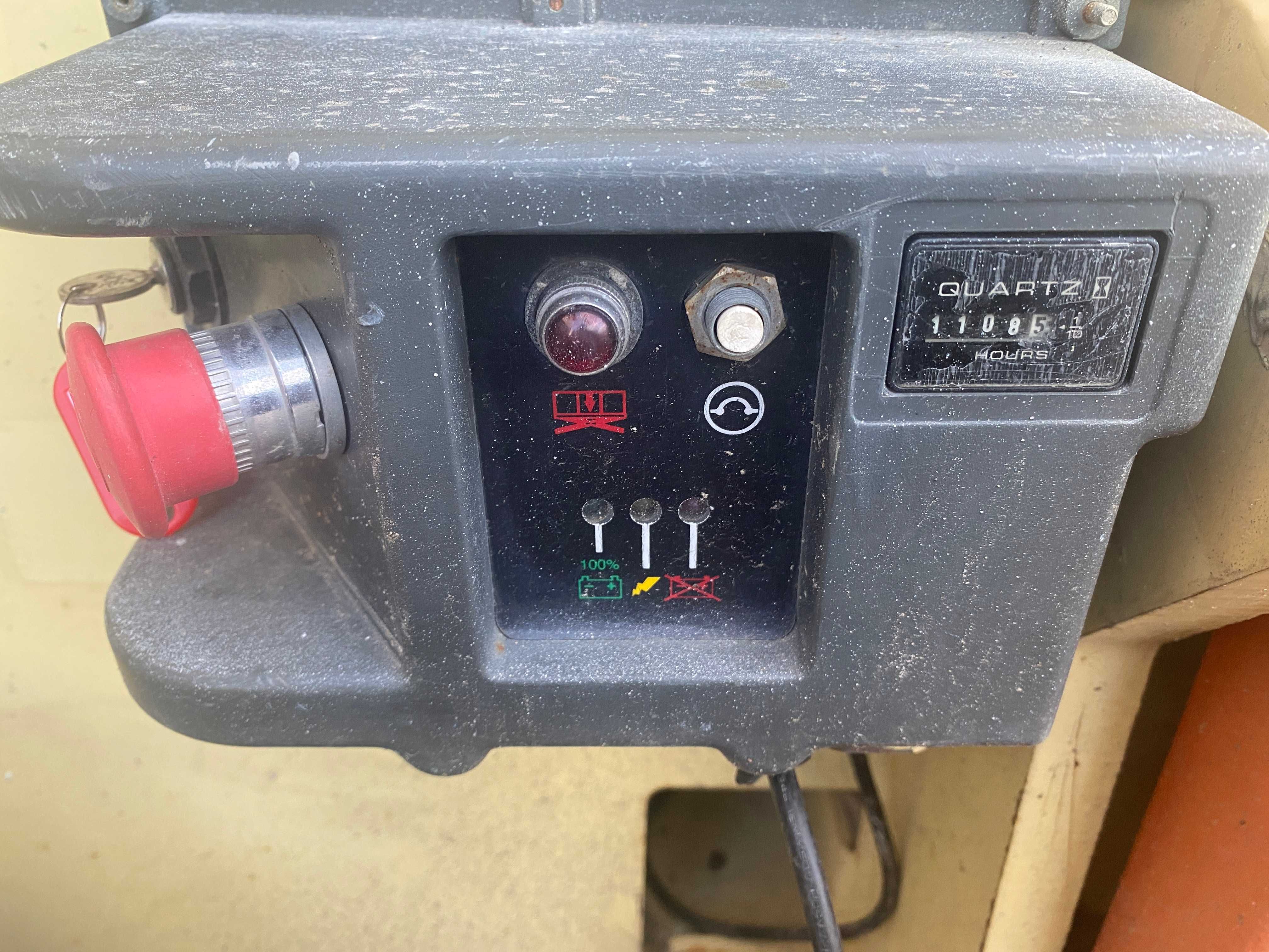 Podnośnik nożycowy elektryczny JLG 2646 ES Aktualne UDT do 2026r