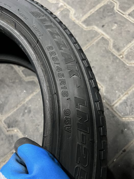 Шини,Резина,Пара,Зима 225/45/18 95V Bridgestone Blizzak LM-25V