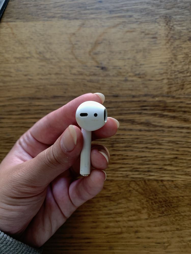 Airpod ESQUERDO  2 geraçao APPLE original