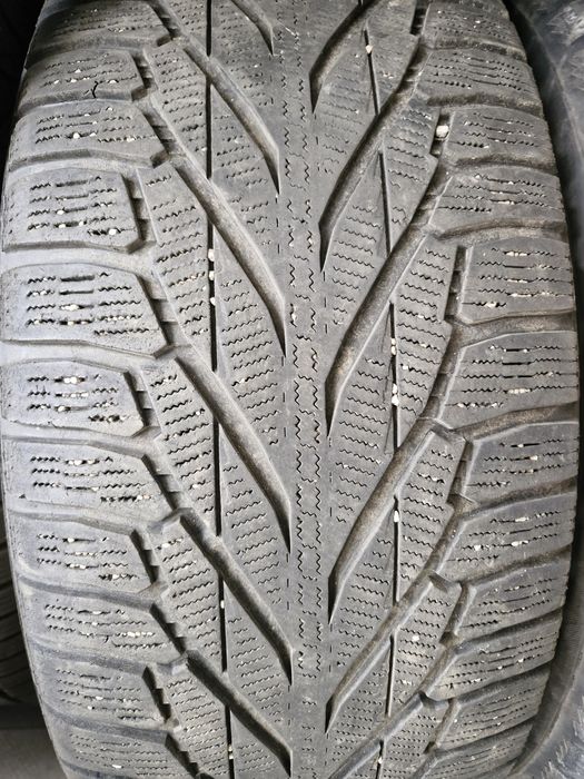 Шина гума 285 60 18 nokian