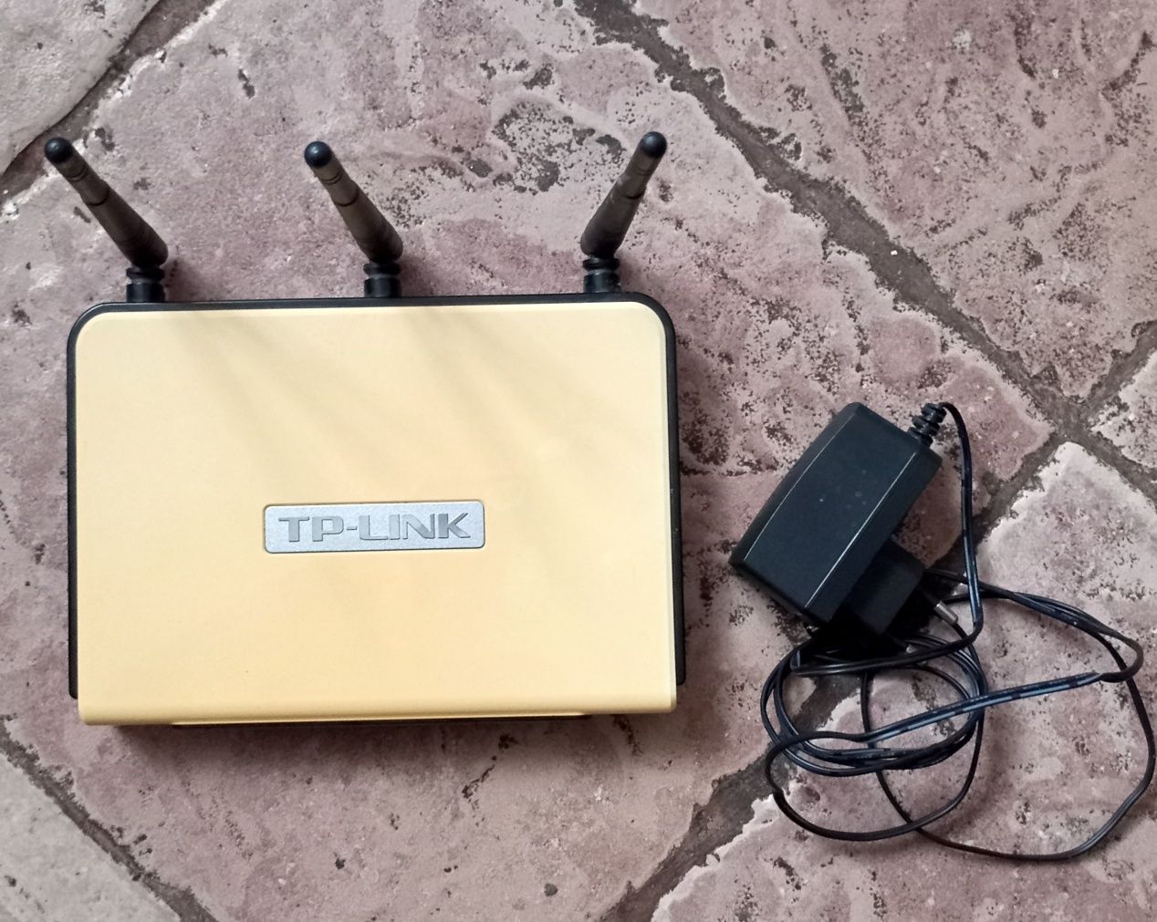 Б/У роутерTP-LINK TL-WR940N