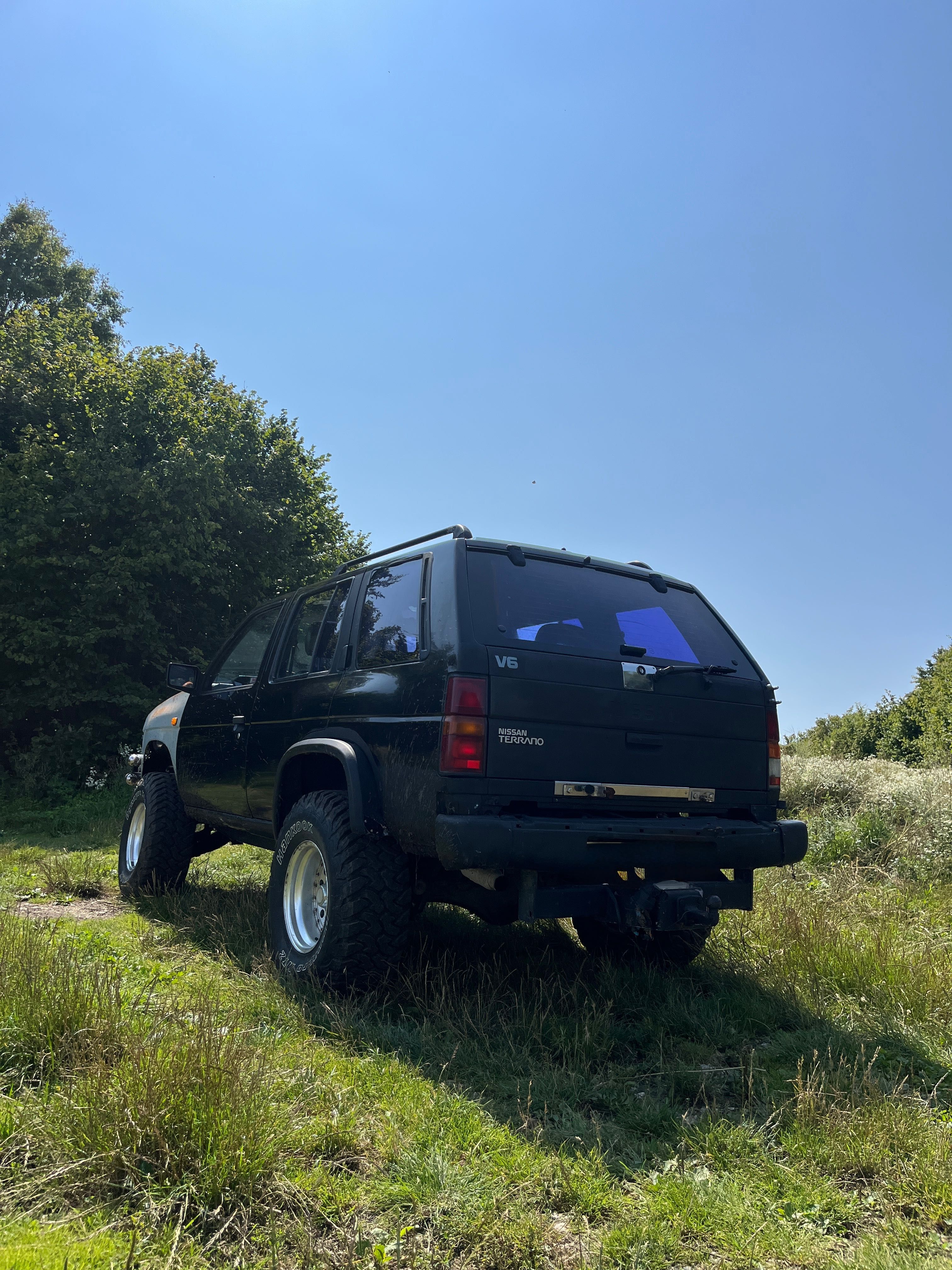 Nissan Terrano I 3.0 V6