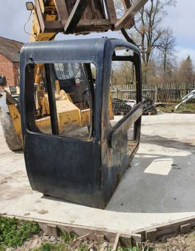 Koparka JCB JS 200 Kabina Szyba Drzwi CZĘŚCI