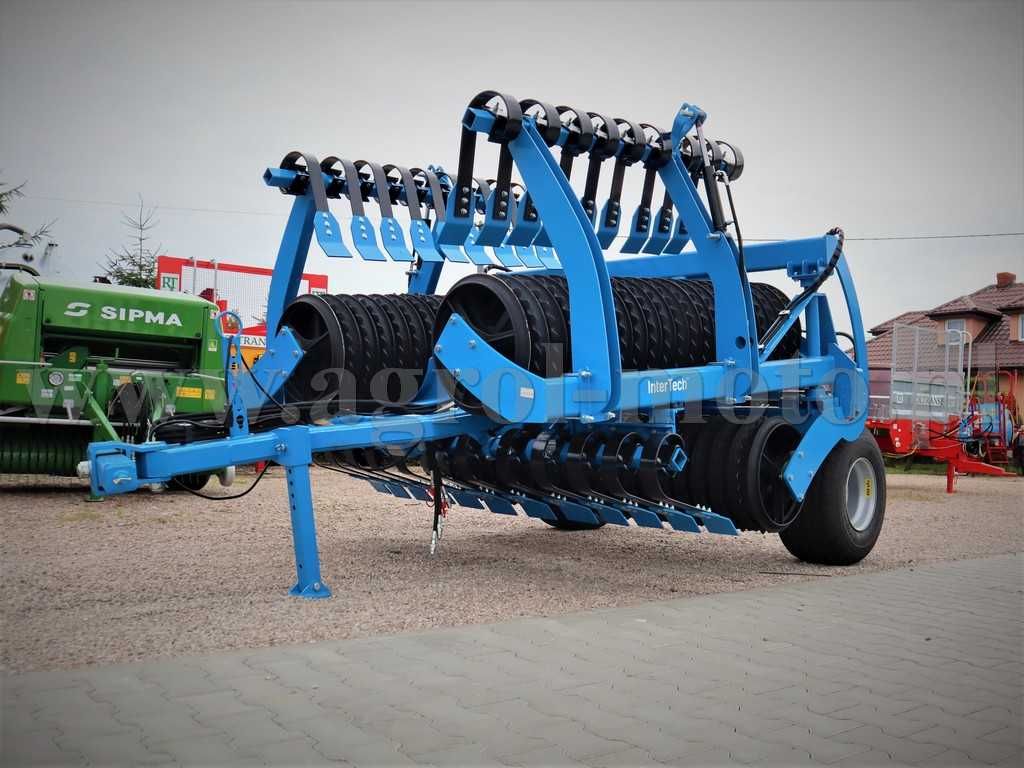 Wał posiewny; uprawowy; TRIO 3,0m; 3,4m fi500 Agro-Factory cambridge