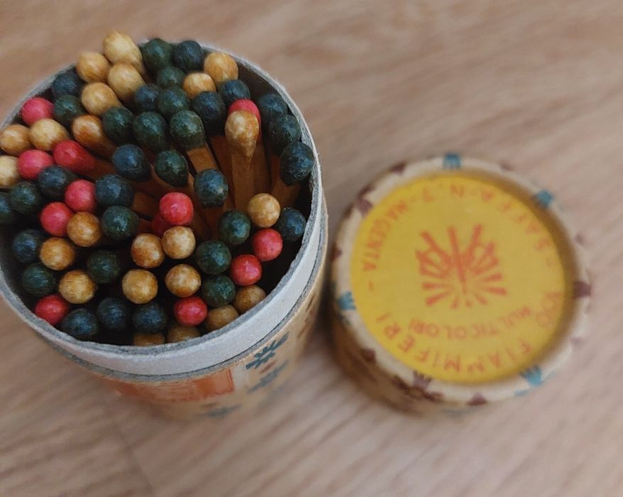 Caixas de fósforos publicitárias