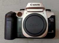 Maquina fotográfica CANON EOS 50E
