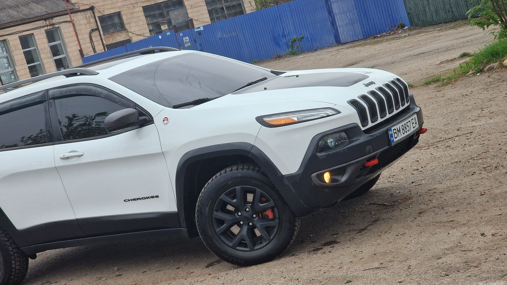 Jeep Cherokee, Trailhawk       3..2 газ бензин