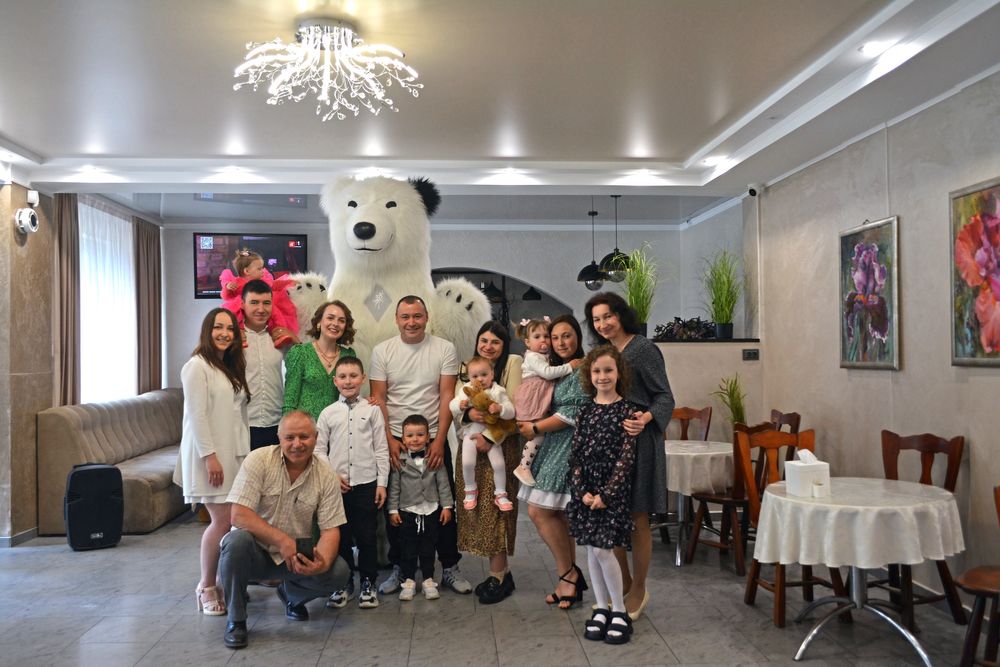 Білий ведмідь Луцьк, привітання в Луцьку, аніматор, ростова лялька