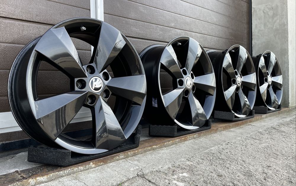 4x felgi aluminiowe 5x112 r17 et38 6,5J Alufelgi Czarne Oryginal Skoda