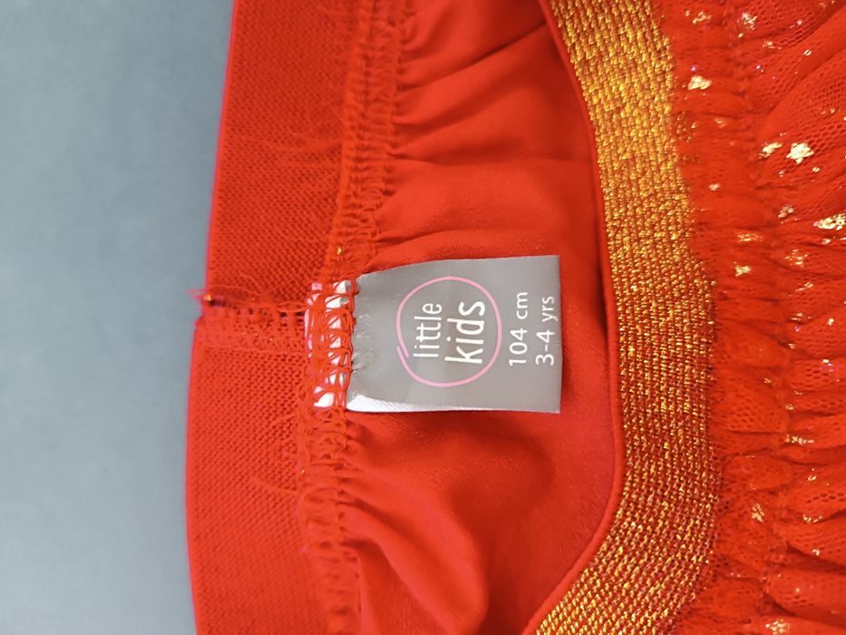 Świateczne sukienki i spódniczki