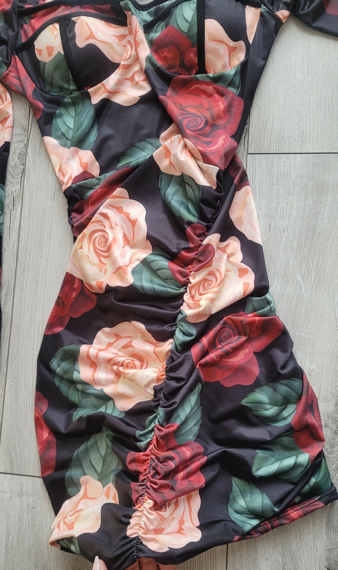 Śliczna sukienka marszczenia uni S/M