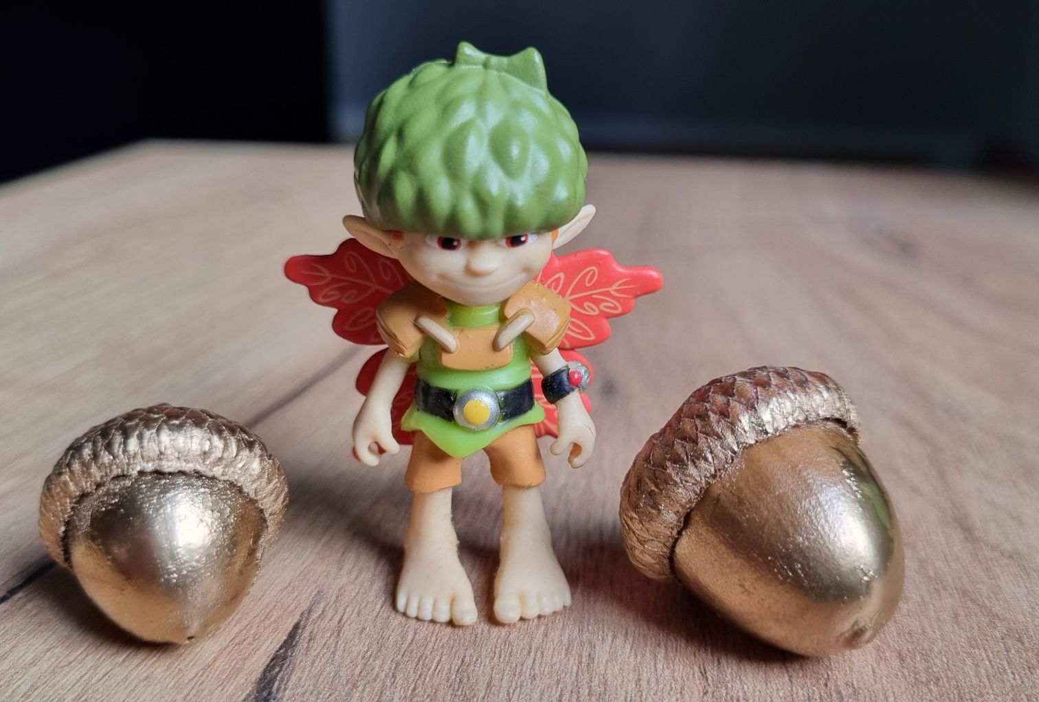 Figurka Tree Fu Tom złote żołędzie ludzik Twig