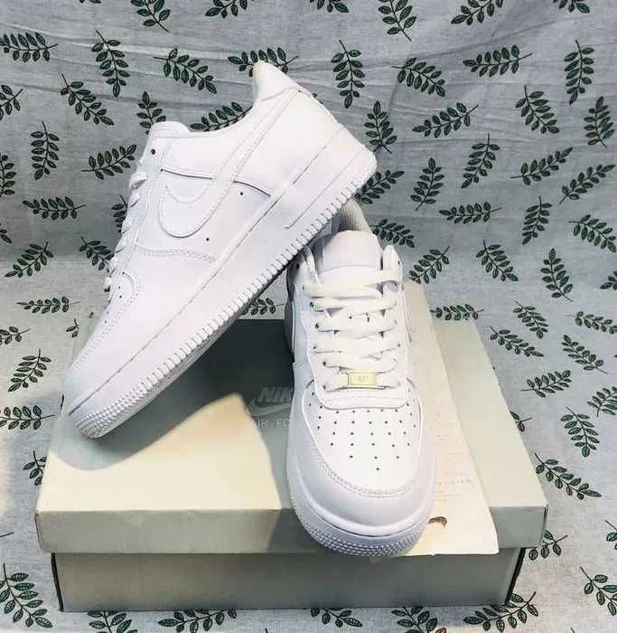 Buty meskie Nike Air Force 1 Low White R.42