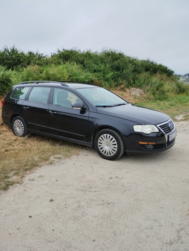 Passat B6 benzyna 1,6 FSI sprawny niezawodny z OC i PT do grudnia