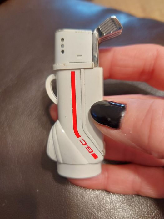 Isqueiro "Saco de Golfe" para coleccionadores.