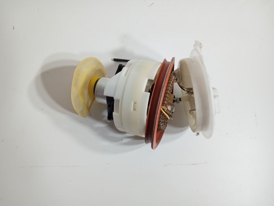 Audi A4 B6 B7 Seat Exeo Pompa Paliwowa Quattro 087P