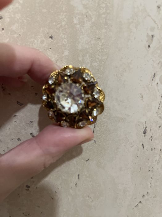 Broche vintage em tons de dourado e prateado