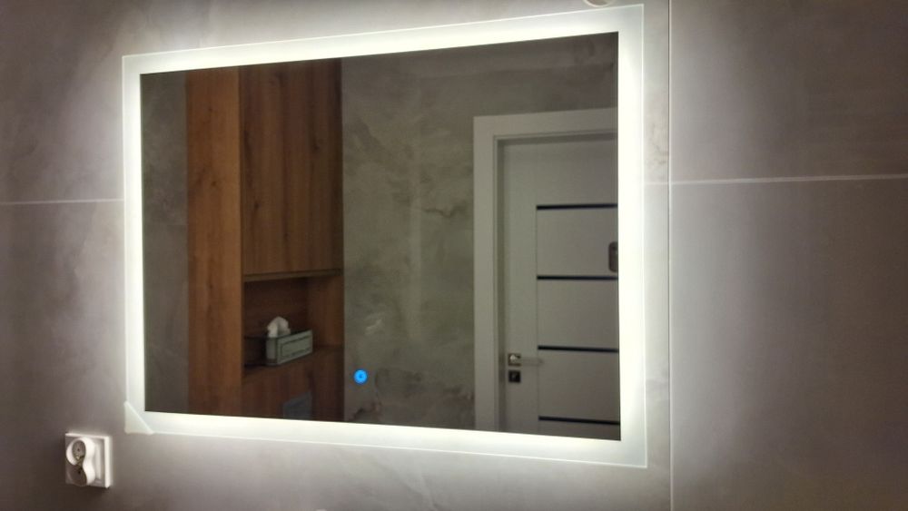 Lustro led 80x60cm