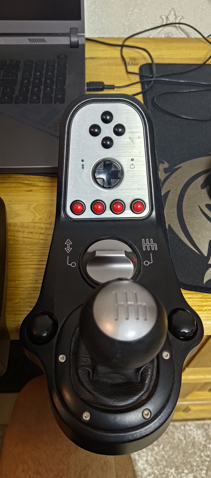 Ігровий руль Logitech g25