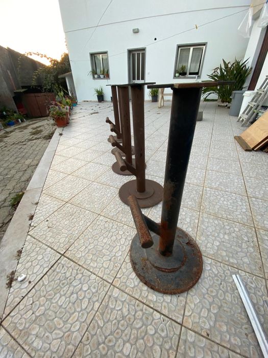 Banco em ferro p/ balcão café/bar