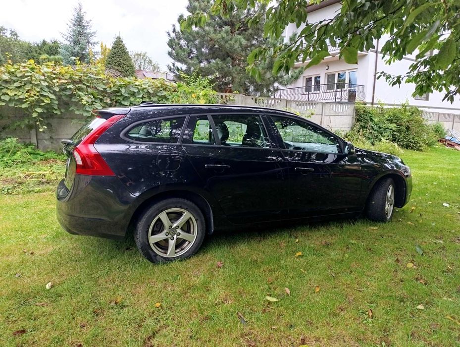 Volvo D2 V60 1.6 Momentum ECO
